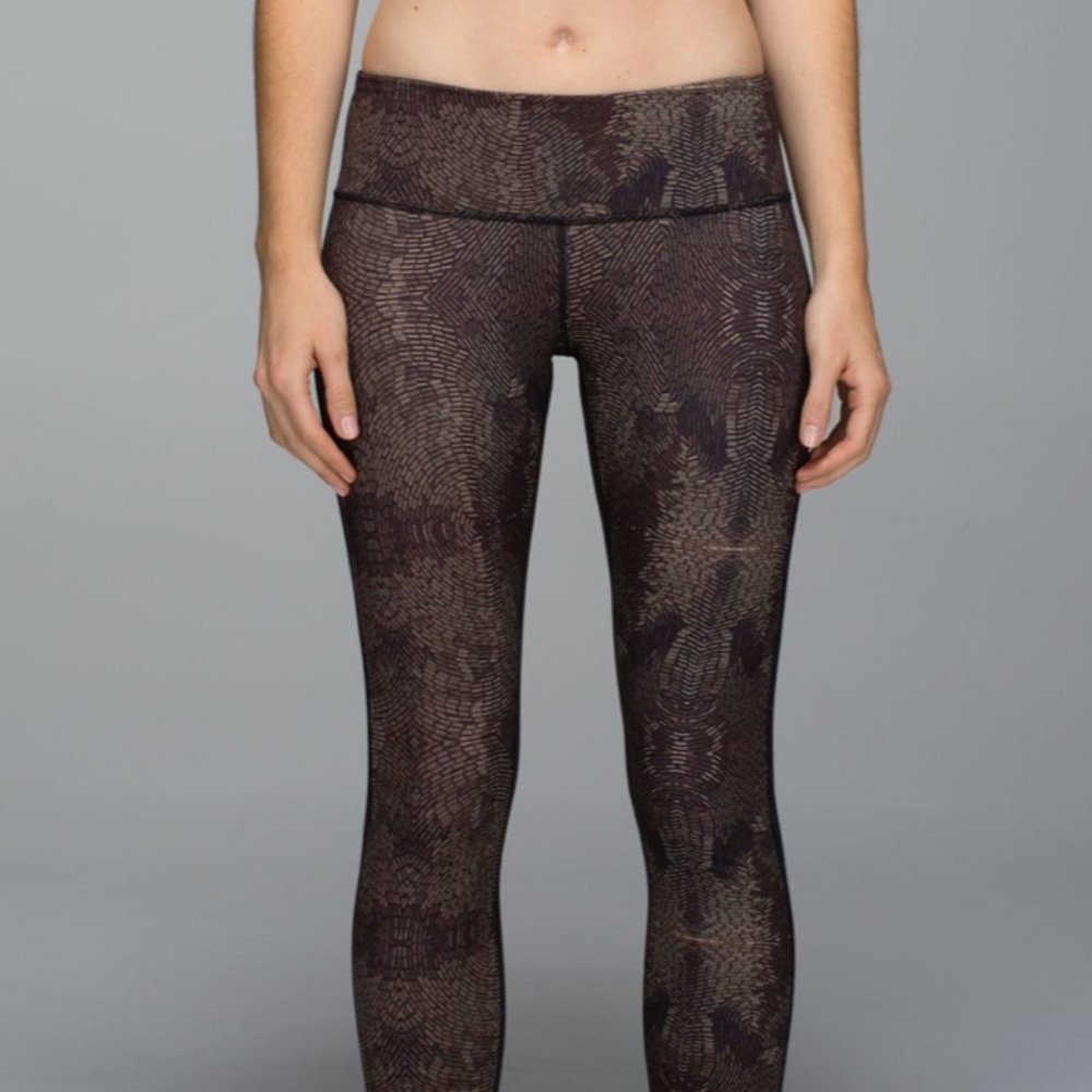 Lululemon Wunder Under Golden Goddess Crop